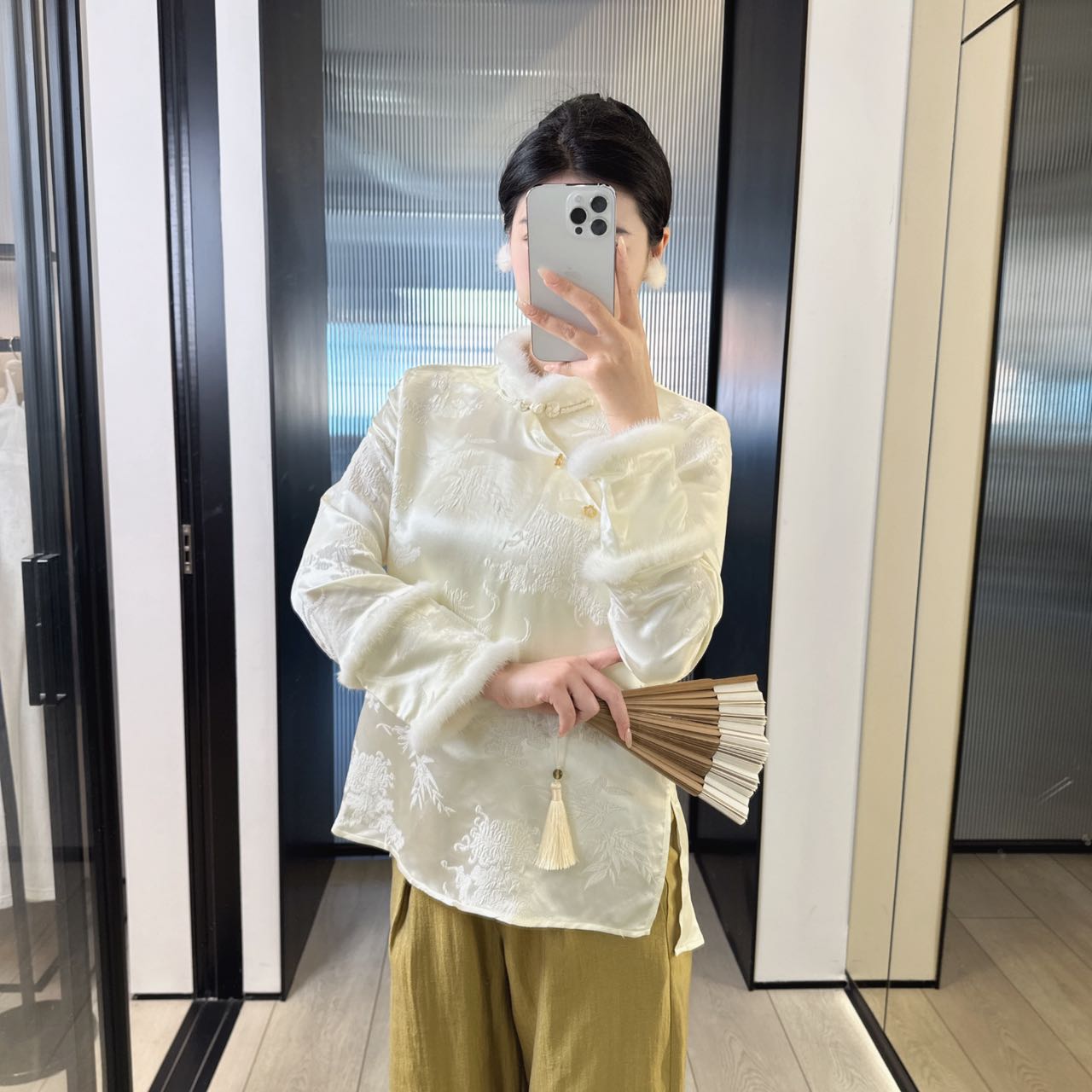 新中式国提花毛毛领花朵扣长袖上衣  HX394  