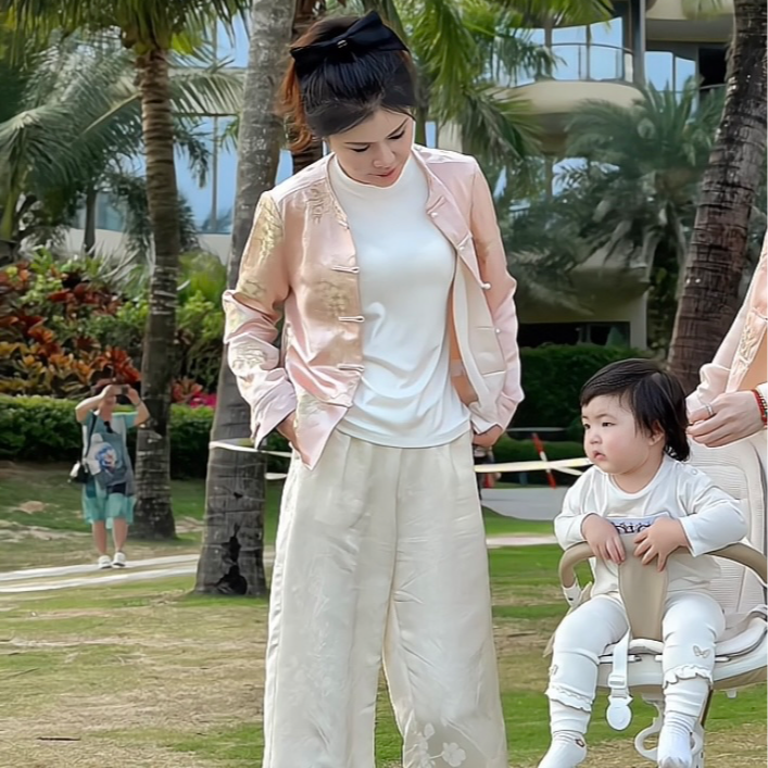 绣金线醋醋国风外套  Q1    