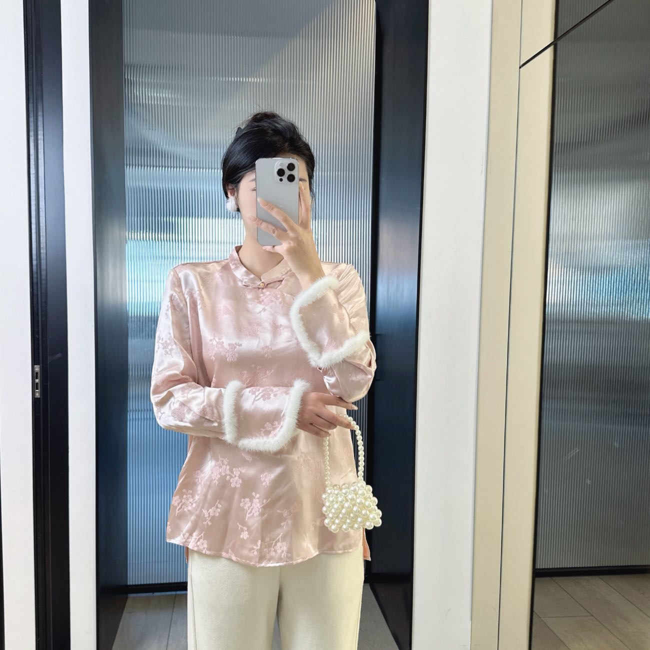 国风蝴蝶落梅提花斜襟毛边袖长袖上衣HX395 