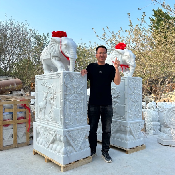 汉白玉材质石雕小象门墩抱鼓石门口摆件
