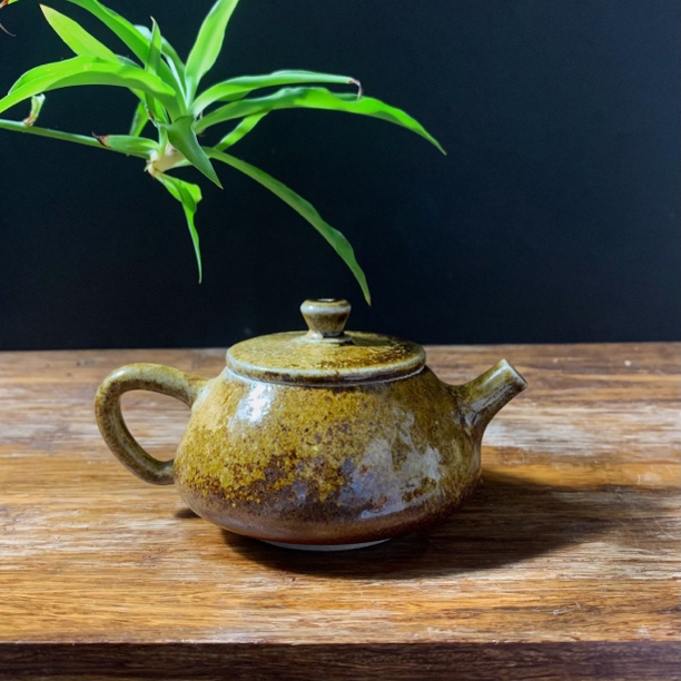 云南建水紫陶茶壶古法松木柴烧壶金花四溅陶瓷壶小容量功夫茶壶