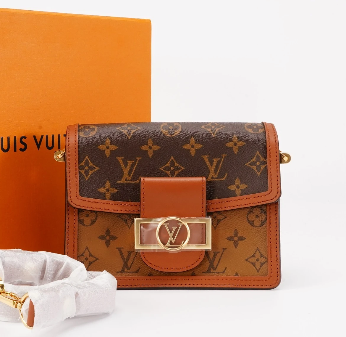 99新 LouisVuitton/路易威登 小号达芙妮/女士包/单肩包（D店）