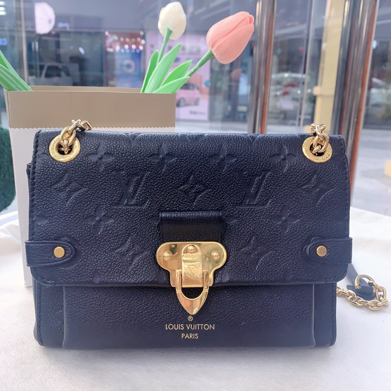 99新 LouisVuitton/路易威登 薇薇安小号/黑金色单肩斜跨包/严选