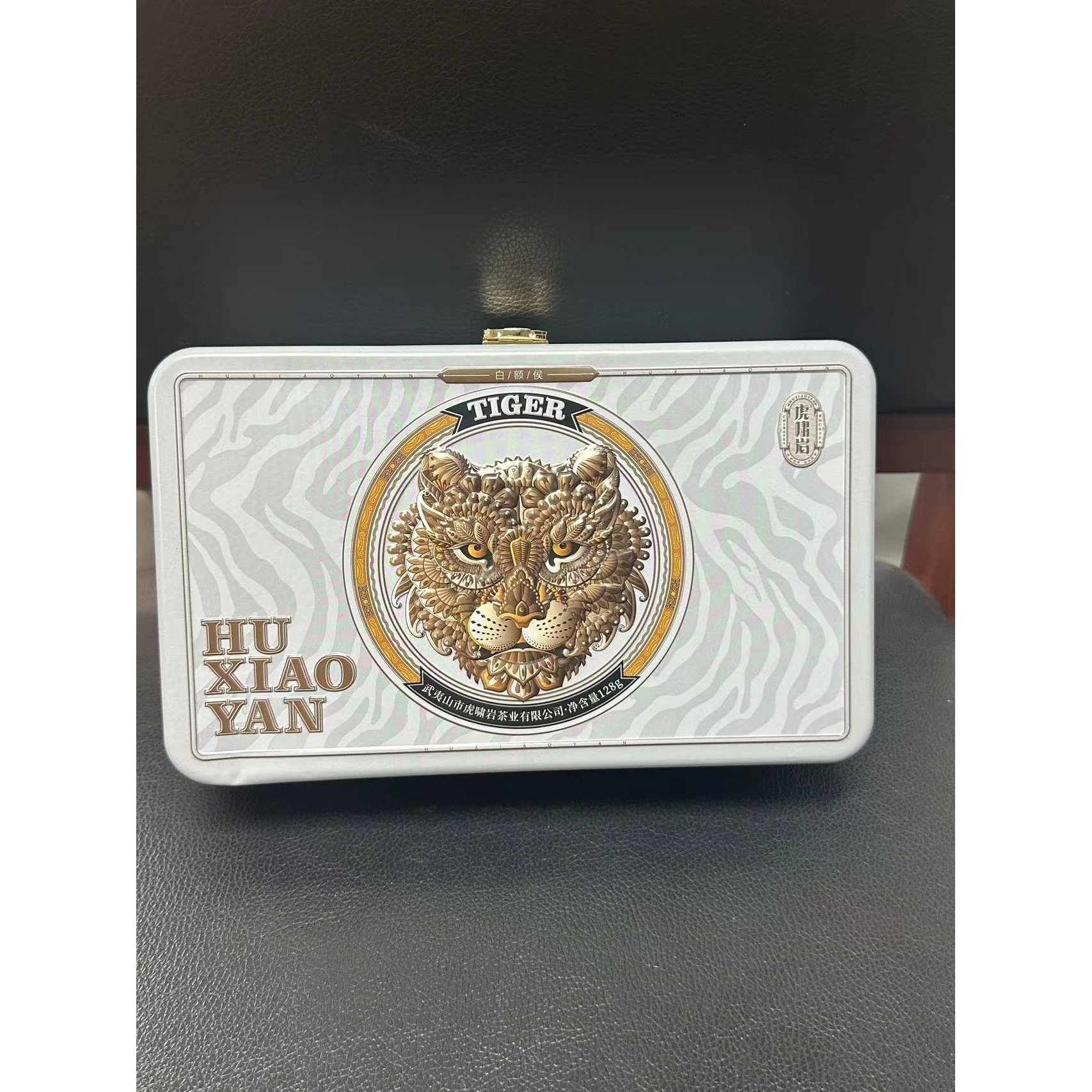 虎啸岩【虎头包白额侯-肉桂】1套E 交朋友礼盒代拍链接（8.5g*6泡）