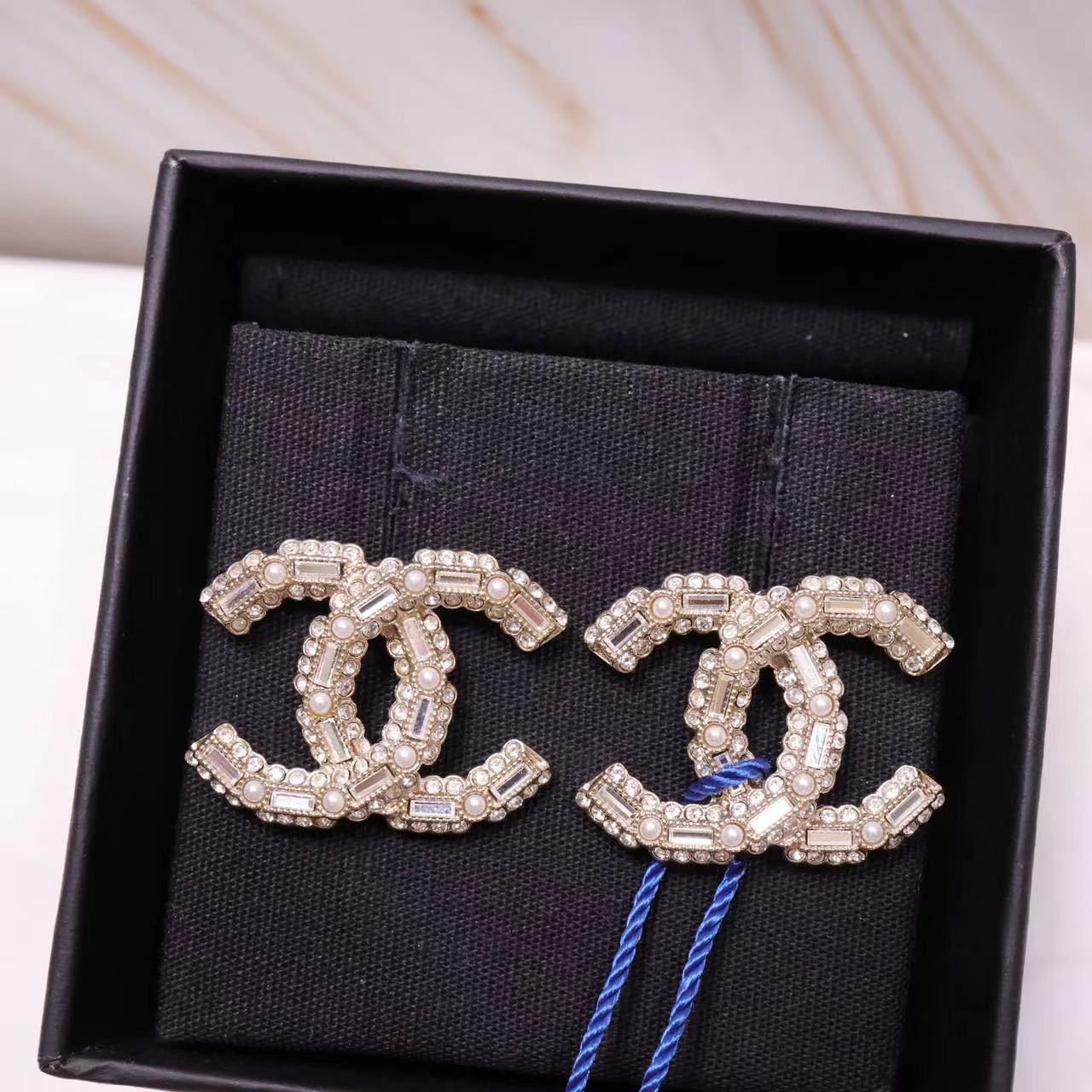 未使用 Chanel/香奈儿 22新款方糖珍珠钻款双C耳钉 40007