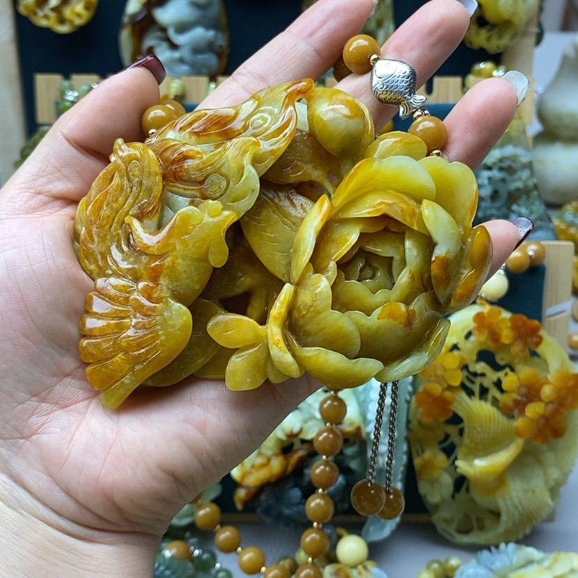 【闪购商品】蛇纹石玉挂件未镶嵌风**鸣