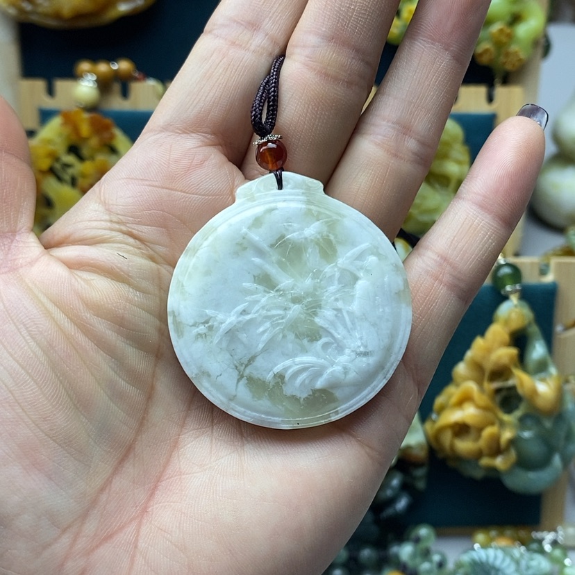 【闪购商品】蛇纹石玉挂件未镶嵌