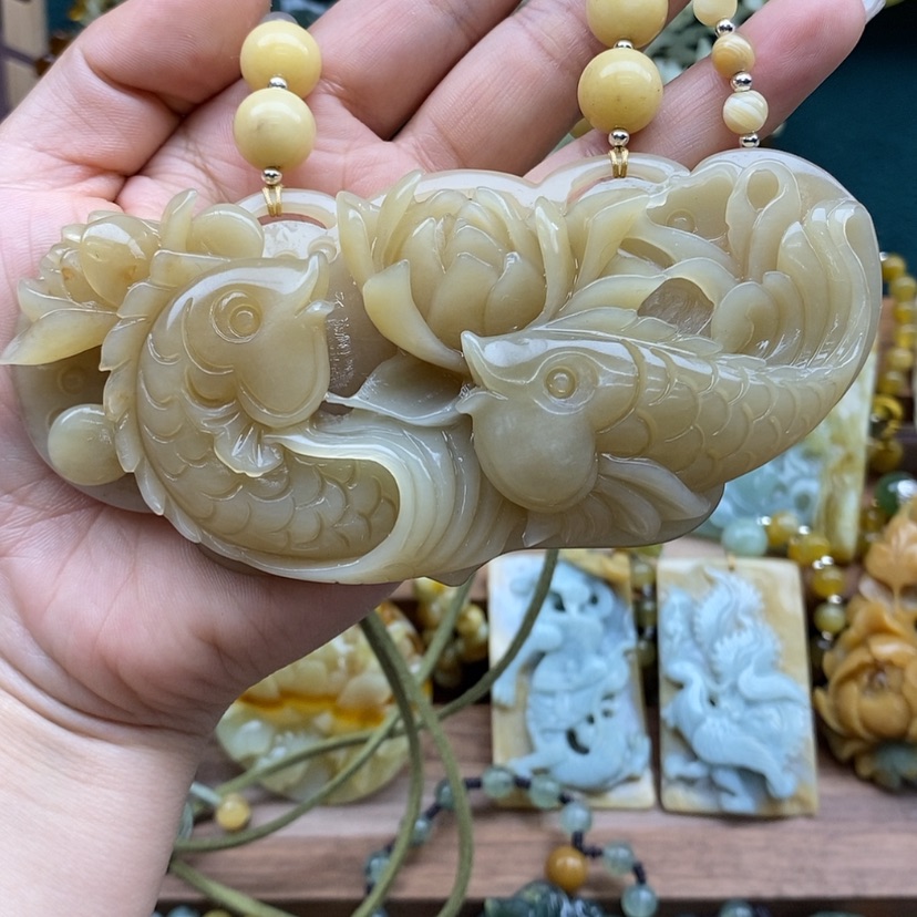 【闪购商品】蛇纹石玉挂件未镶嵌瓜**菜