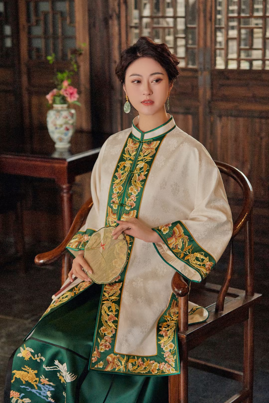 卿佩华服立领对襟正娟中长款外套