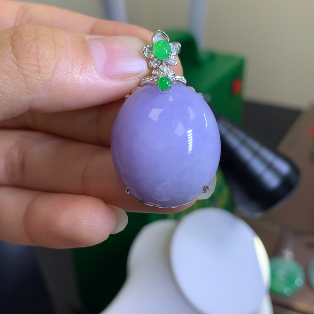【闪购商品】翡翠颈饰18K金镶嵌翡翠
