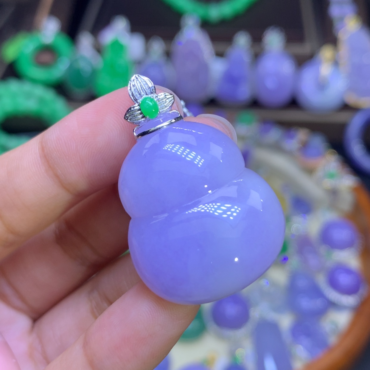 【闪购商品】翡翠颈饰18K金镶嵌糖**?