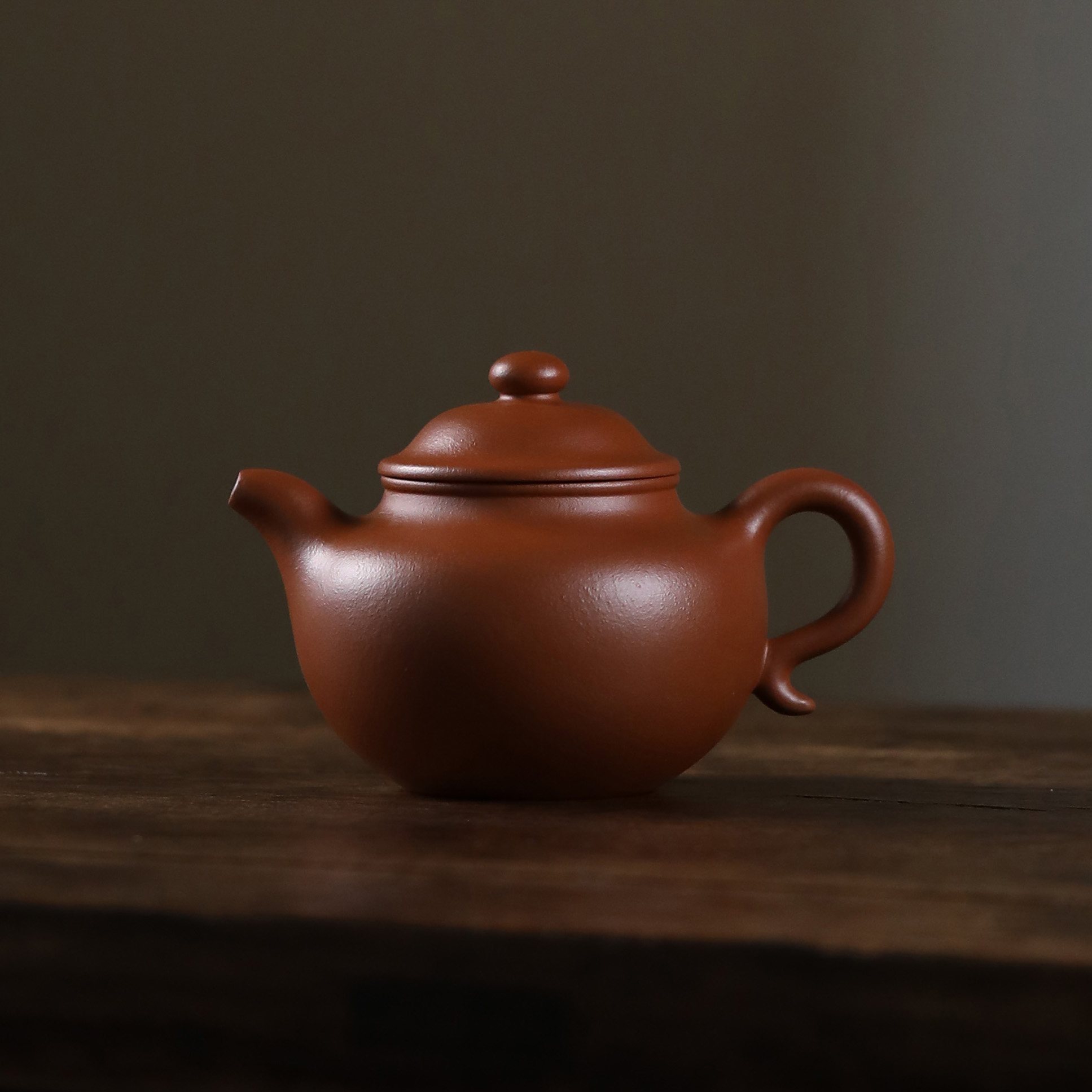 《近古易造》传统半手工入门佳作，赵庄生砂朱泥，大亨莲子壶190cc