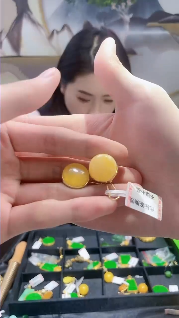 【闪购商品】蜜蜡裸石银S925镶嵌耳钉