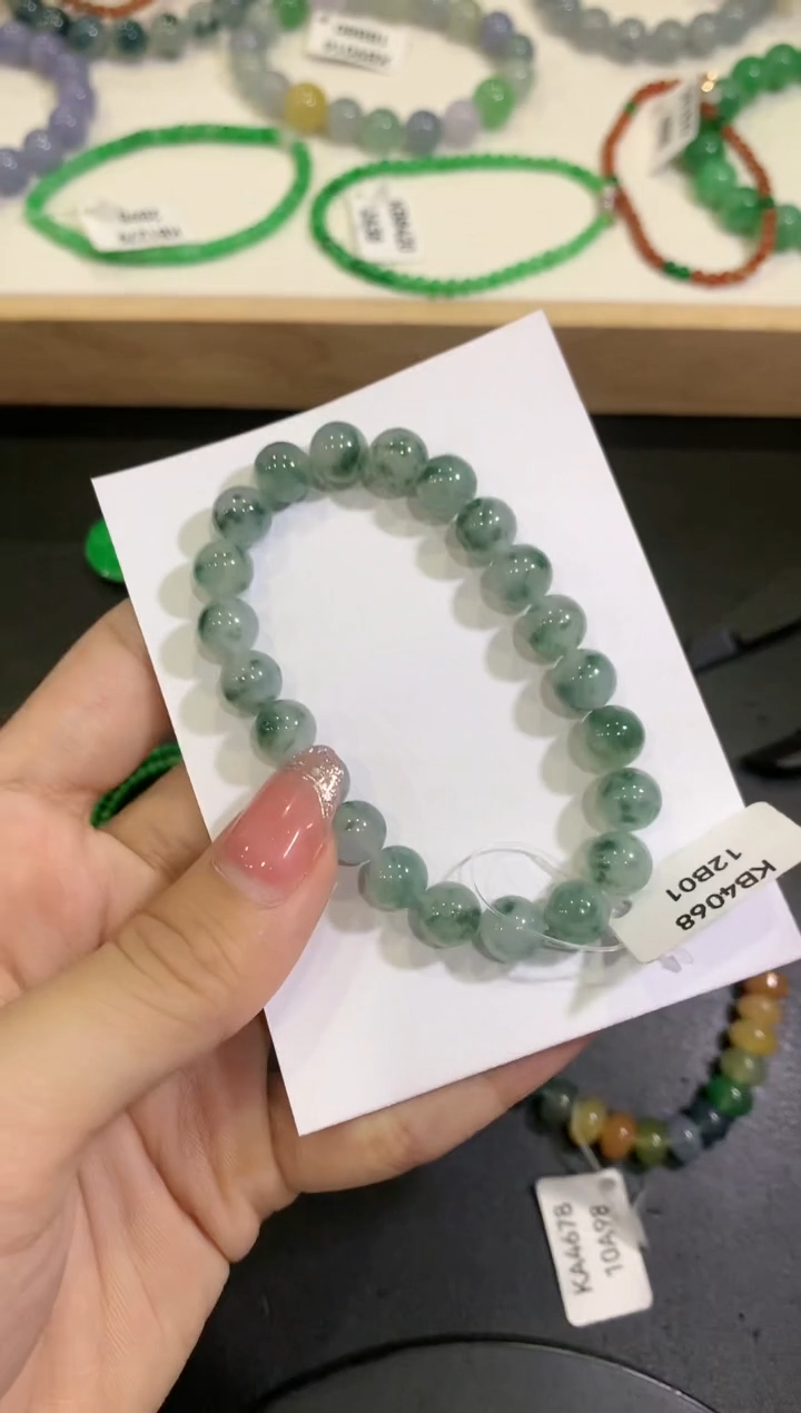【闪购商品】翡翠手串未镶嵌26团购