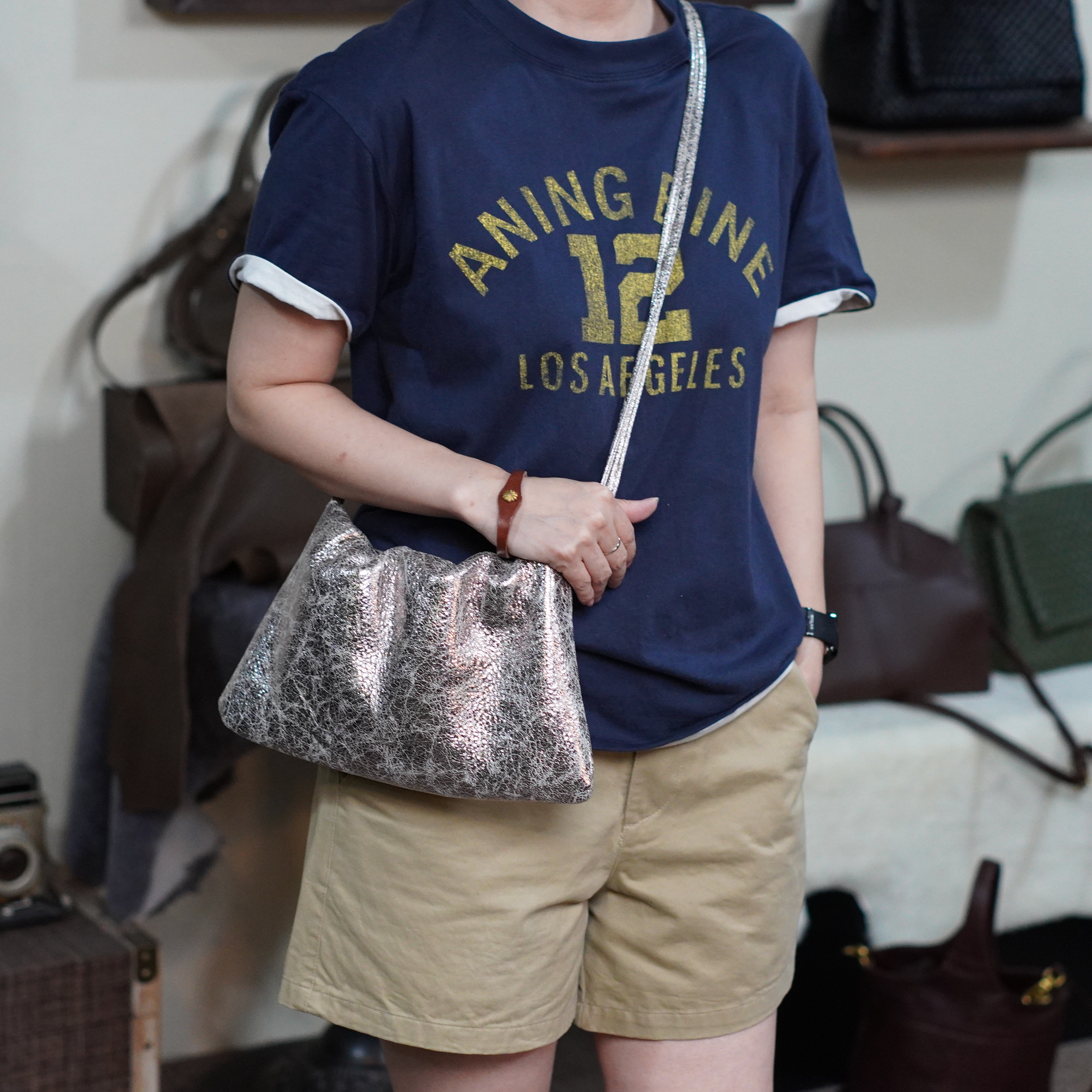 [冰语]2024百搭时尚新款简约风精致斜挎真皮小云朵包-240704