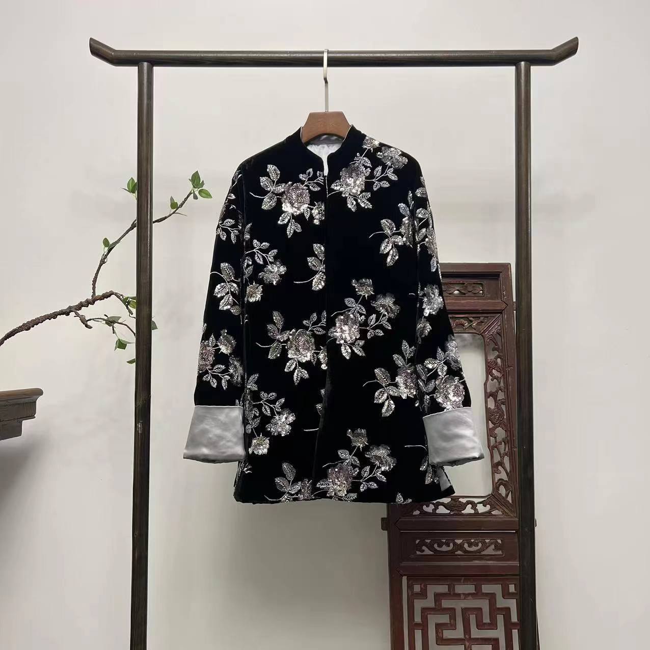 【玫瑰贵族】新中式重工刺绣片桑蚕丝棉服W50122