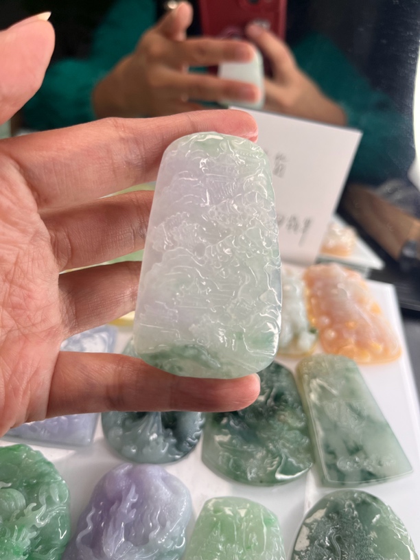 天然翡翠A货山水牌