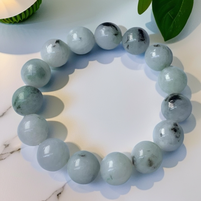 缅甸牛奶底淡雅系飘花渐变糯种透强光大颗粒女生正品翡翠翡翠珠串