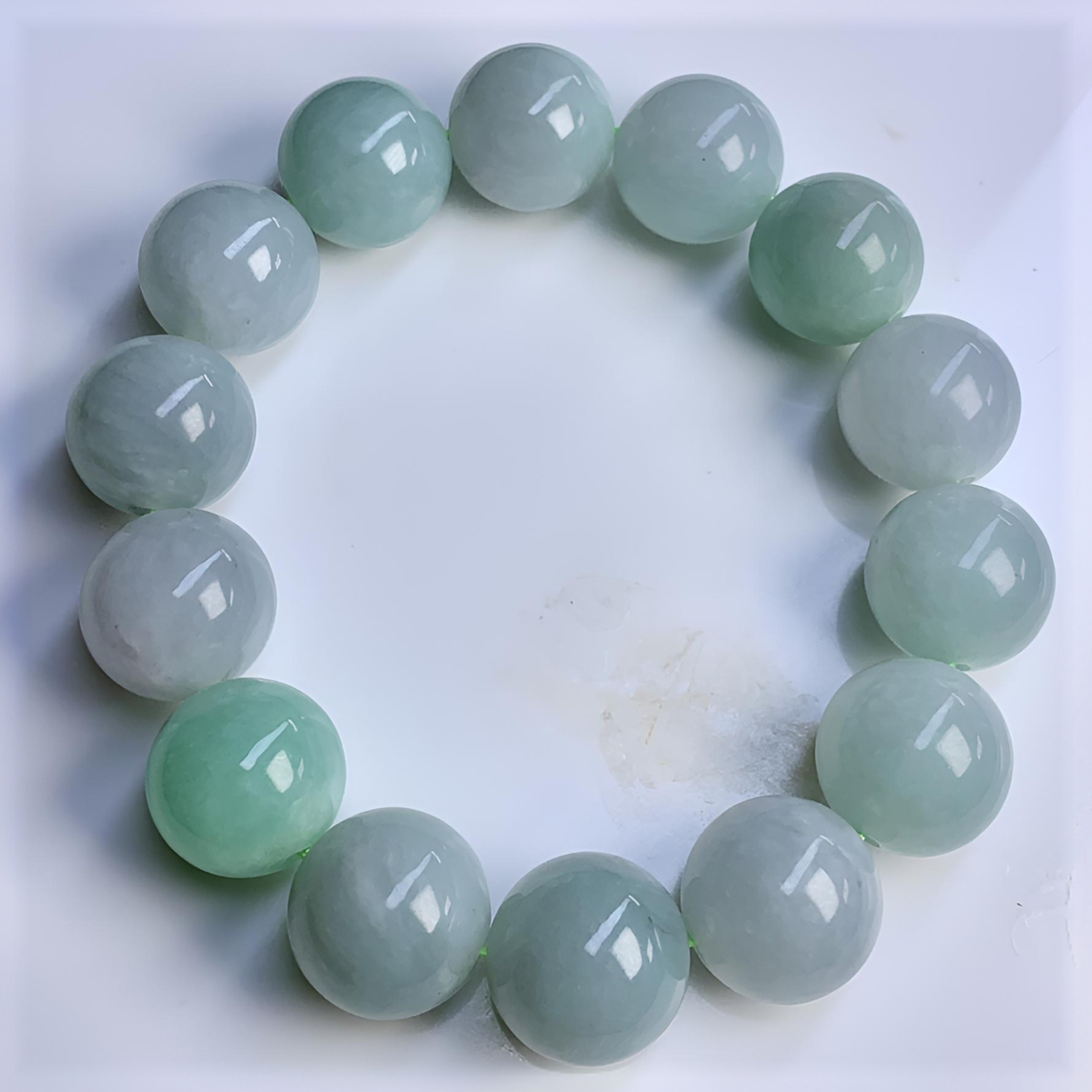 缅甸渐变灰春彩淡雅冰晴蓝牛奶底大颗粒透光女生正品翡翠翡翠珠串