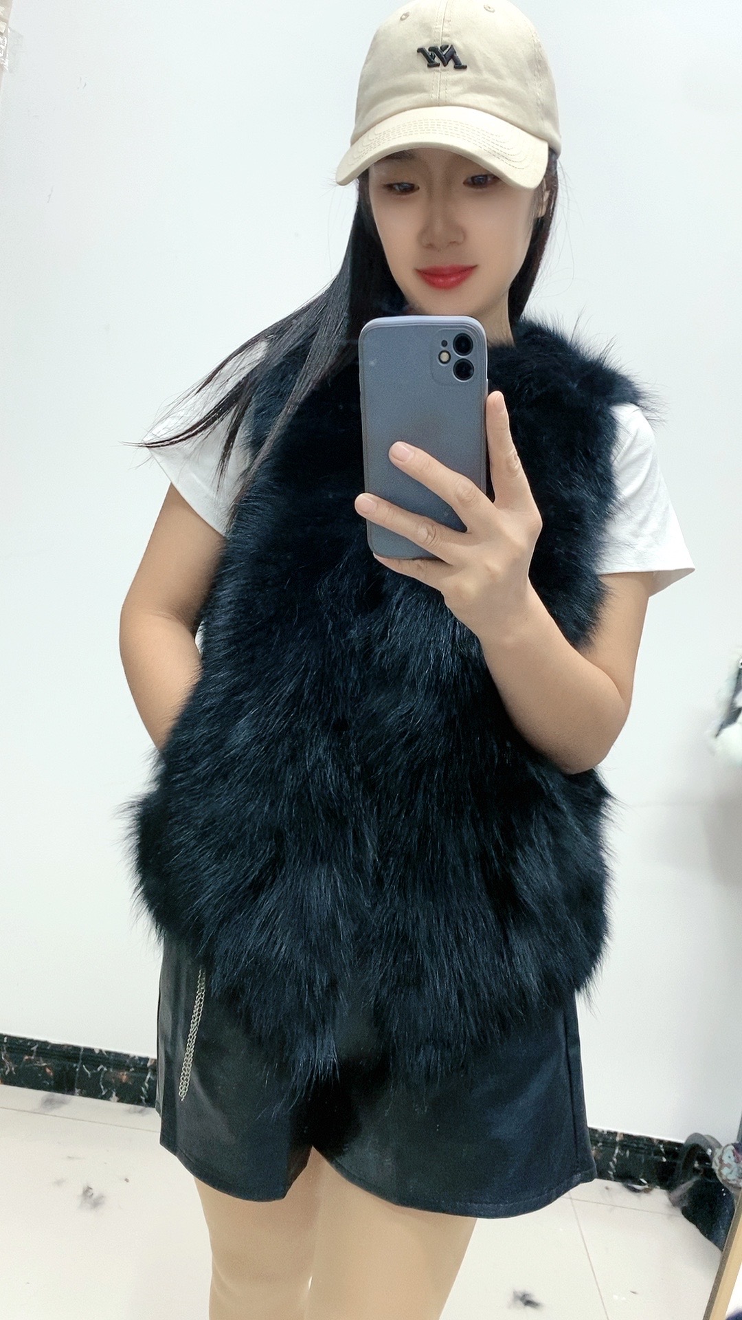 新款貉子毛马甲秋冬百搭显瘦马甲保暖加厚马甲