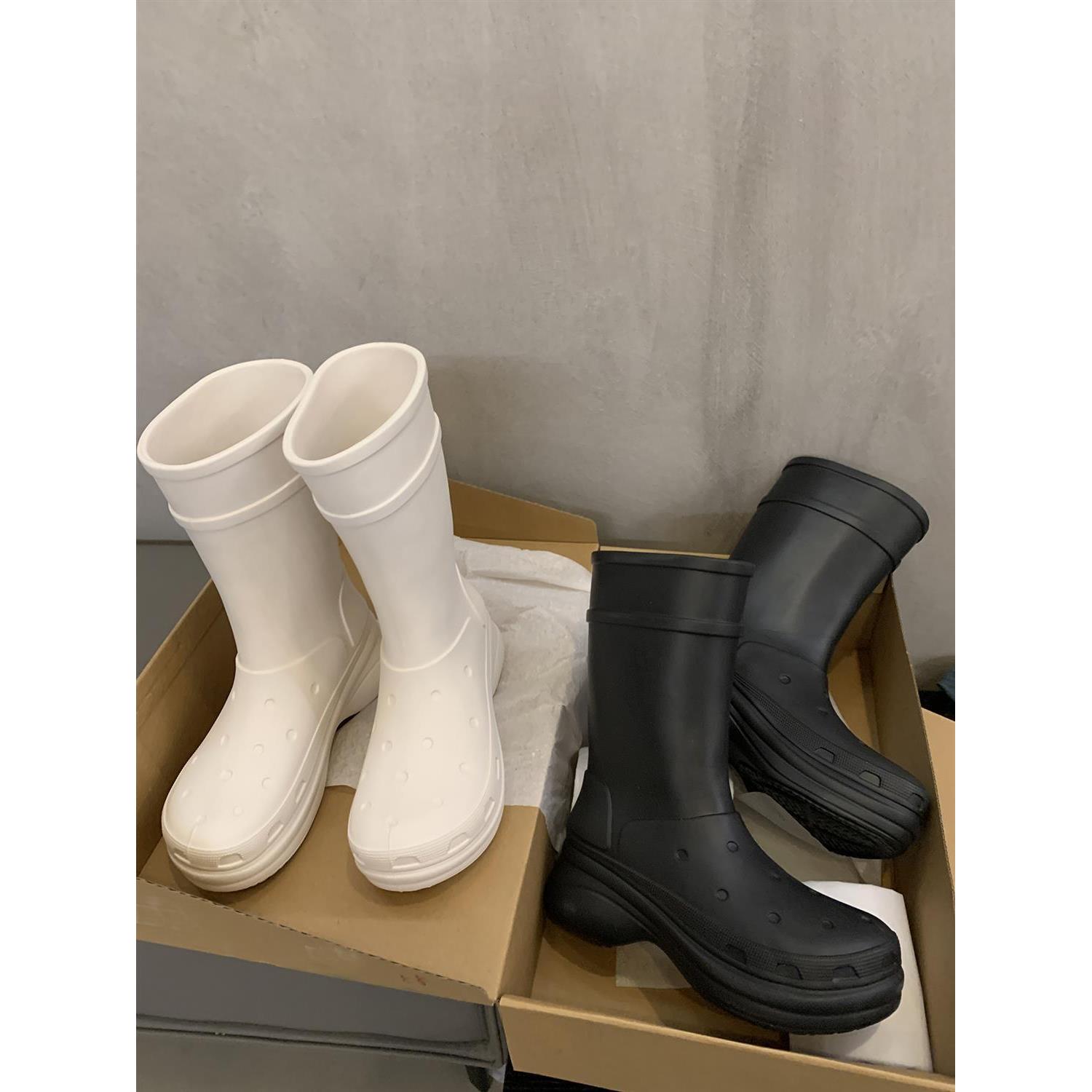 韩版小众中筒靴子女2024新款圆头套筒马丁靴松糕黑色雨鞋骑士长靴