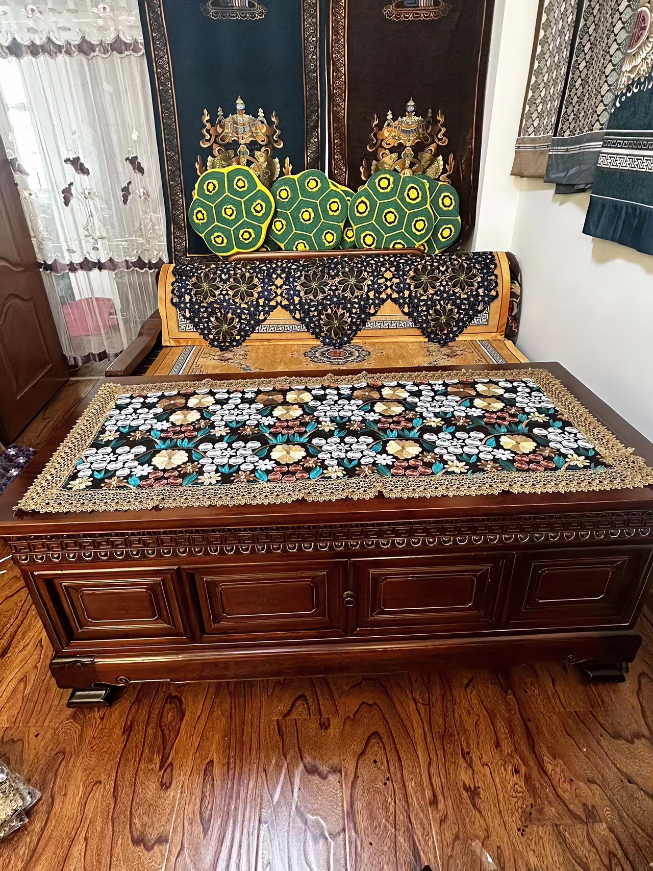 新款桌布，西藏全区包邮。