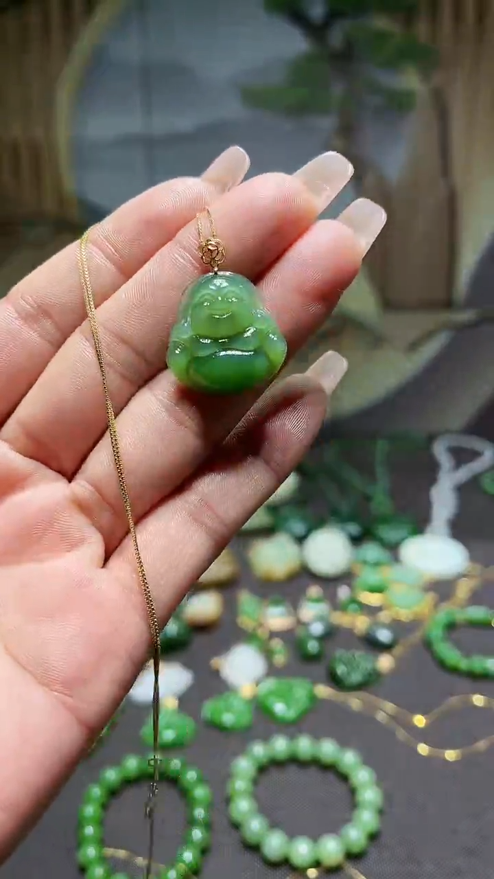 【闪购商品】和田玉挂件18K金镶嵌1