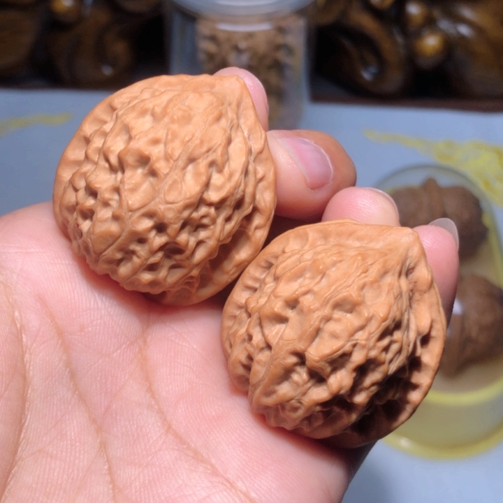 文玩核桃把件34金牛