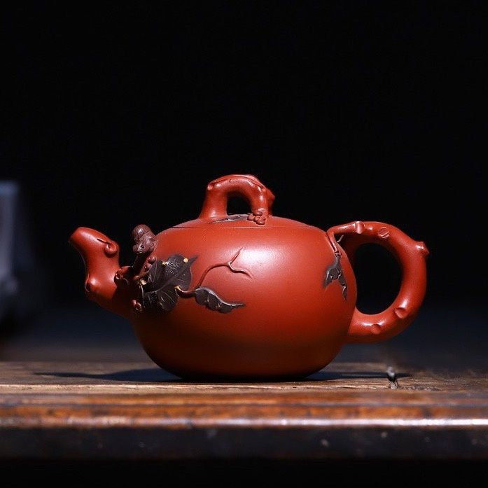 190毫升宜兴紫砂壶原矿红清水泥松鼠葡萄壶纯手工茶壶卡盖松鼠壶