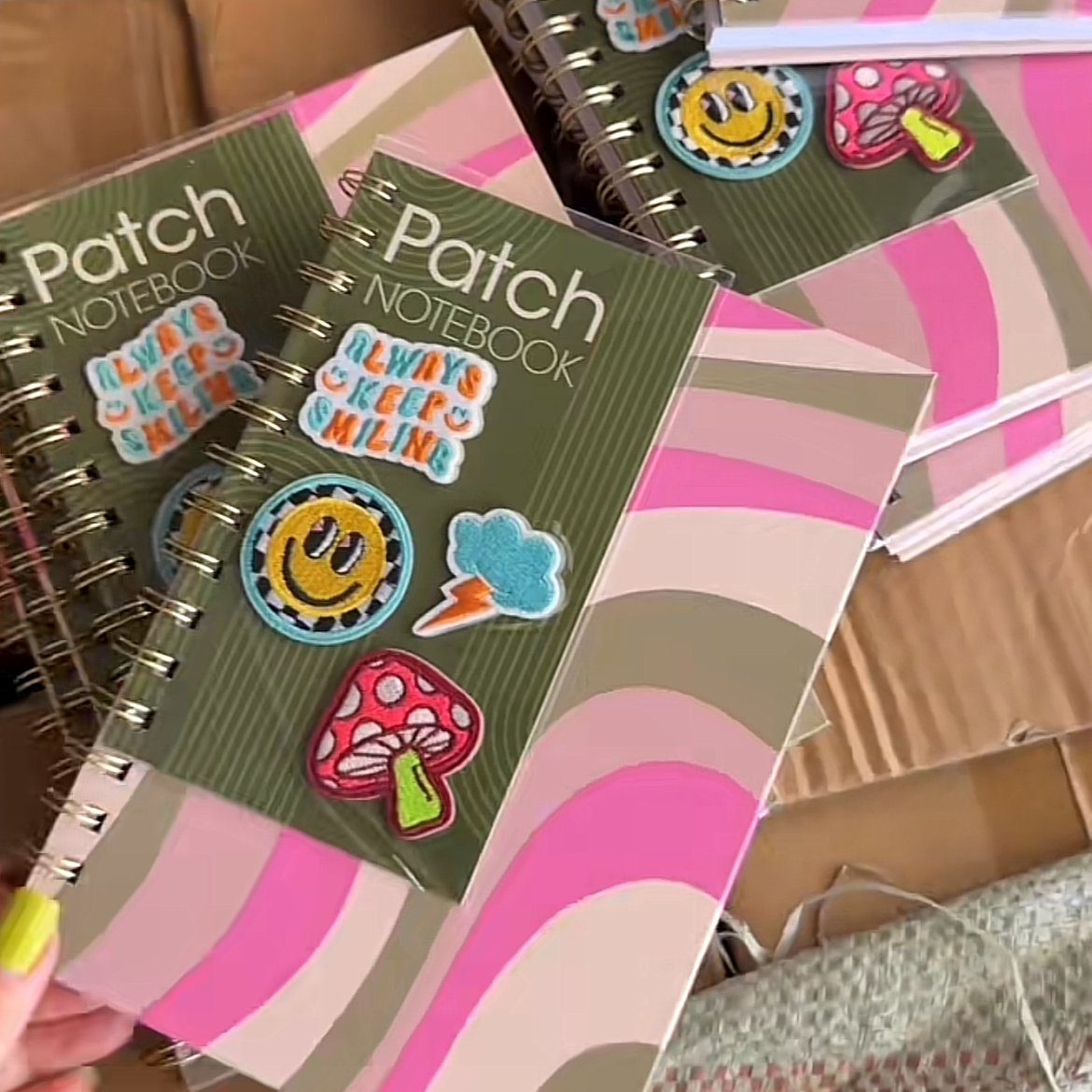 7月8号发2本！蘑菇笑脸线圈本   NO.退.NO换