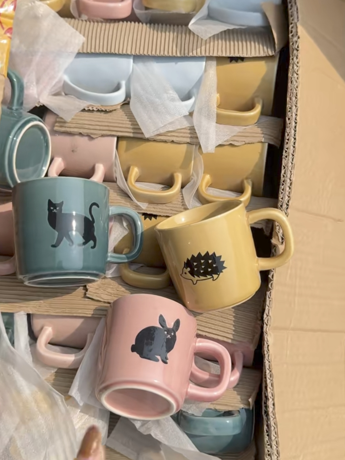 11月25号清发2个！卡通猫彩色陶瓷杯