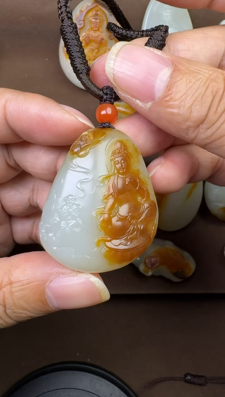 【闪购商品】和田玉颈饰未镶嵌籽料观音