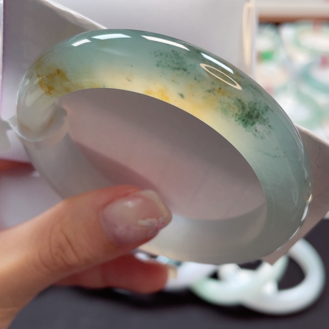 翡翠手镯未镶嵌52.3日照金山意境美46号