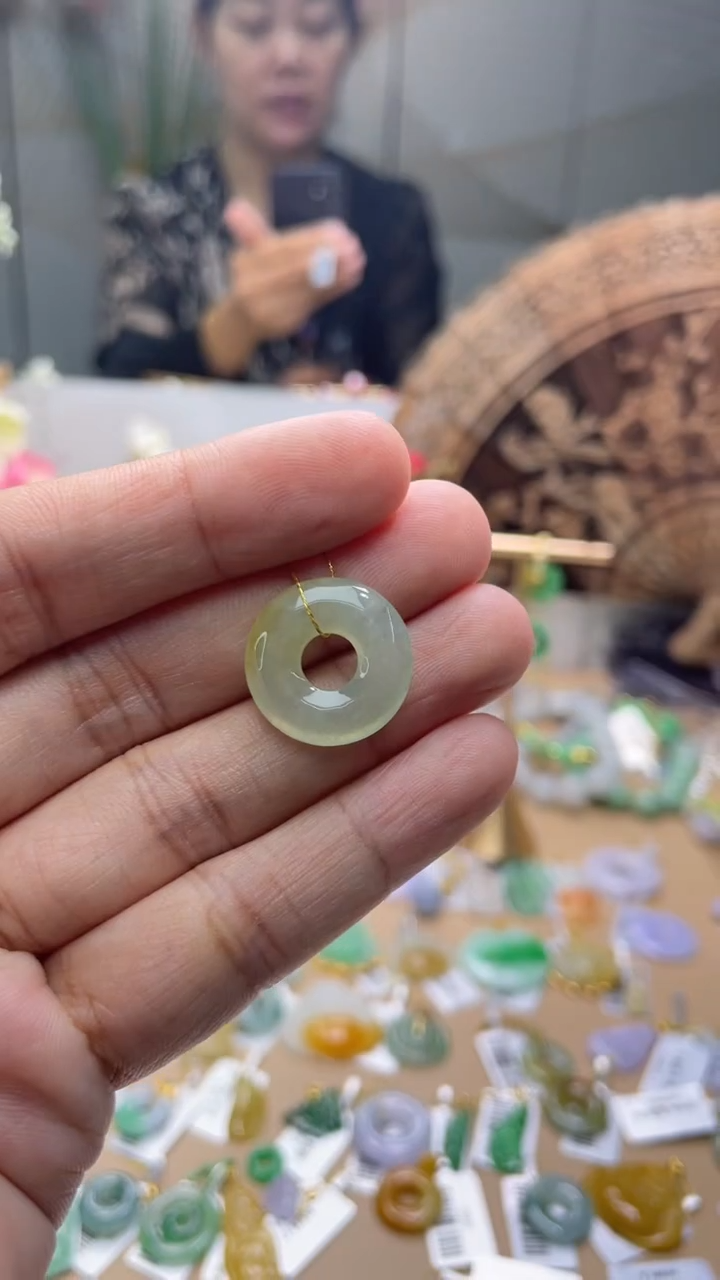 【闪购商品】翡翠颈饰未镶嵌甜甜圈