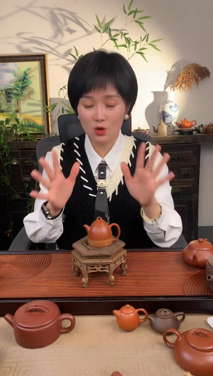【闪购商品】紫砂茶壶赵庄朱泥微刻小秦权（爽）