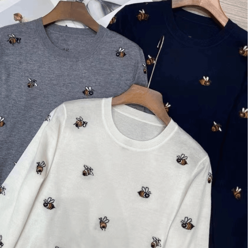 24新款秋冬圆领蜜蜂刺绣针织衫套头内搭长袖毛衣16068-233