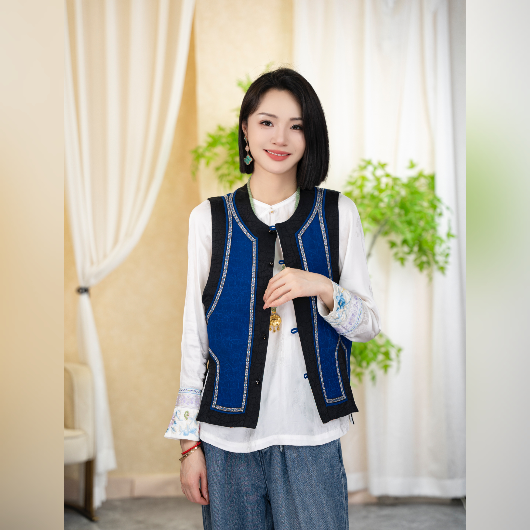 美人如画-朵朵服饰中国风定制桑蚕丝双面马甲女JM2339