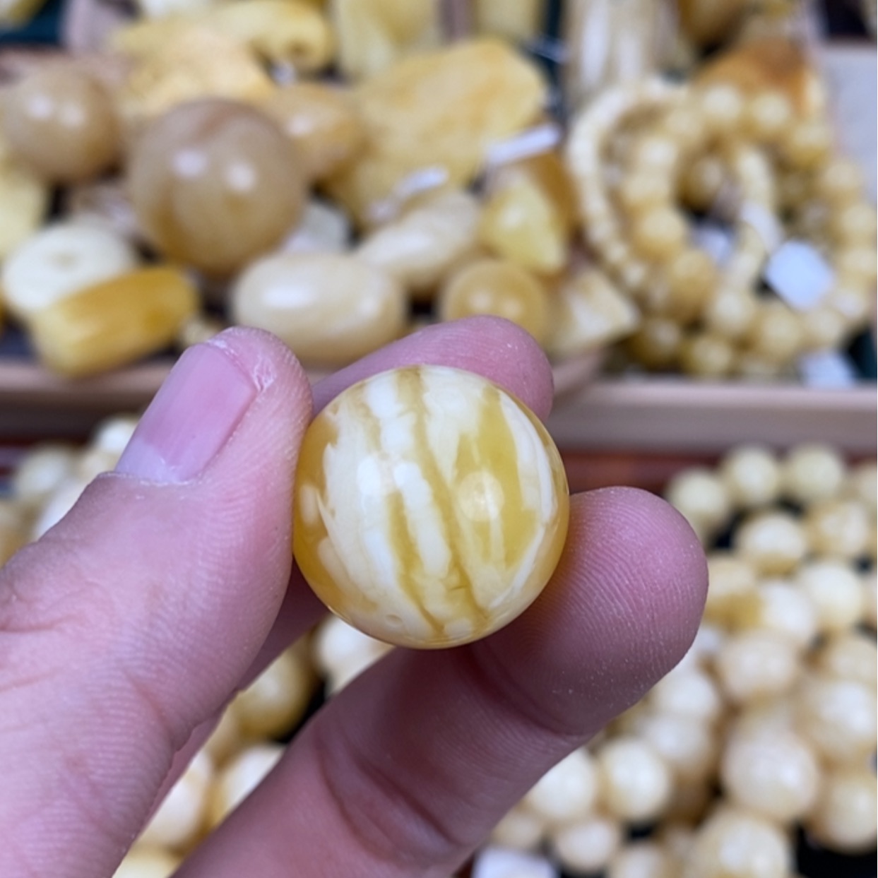 【闪购商品】琥珀裸石未镶嵌甘****行