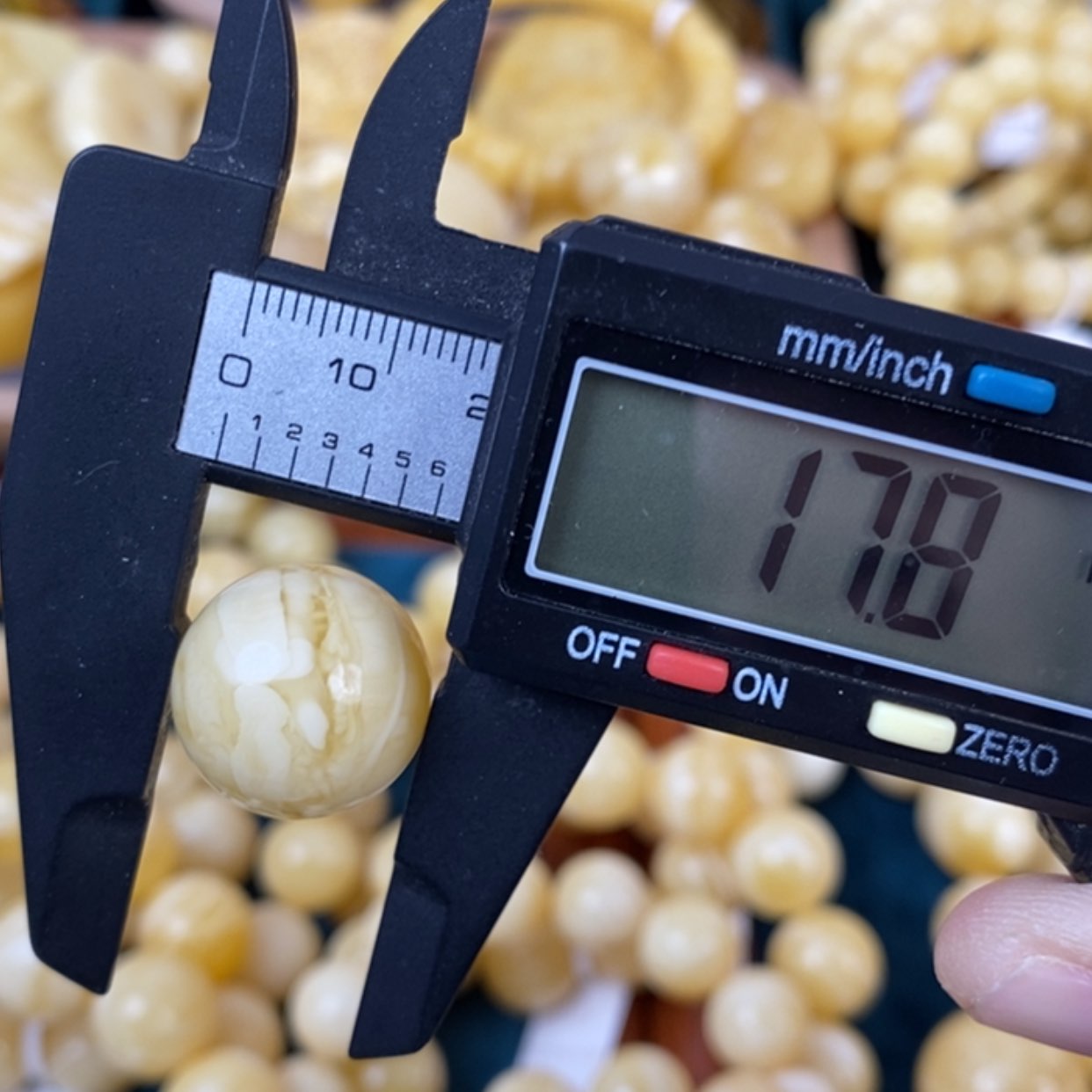 【闪购商品】琥珀裸石未镶嵌