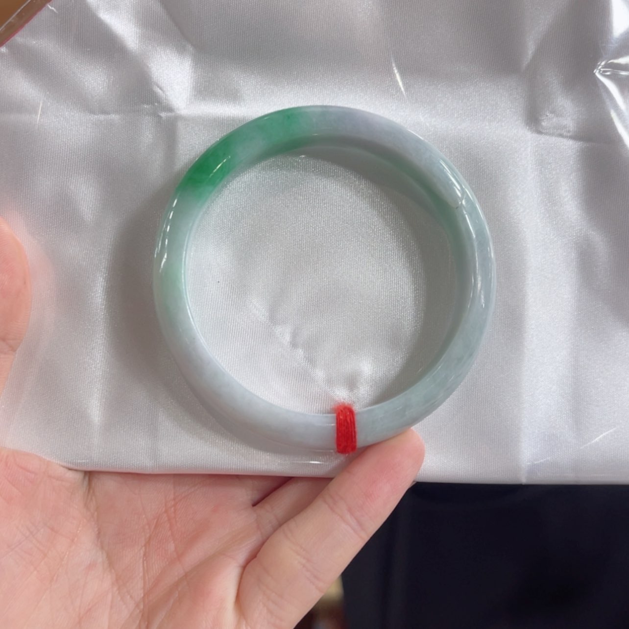 【闪购商品】翡翠手镯未镶嵌甜*✨