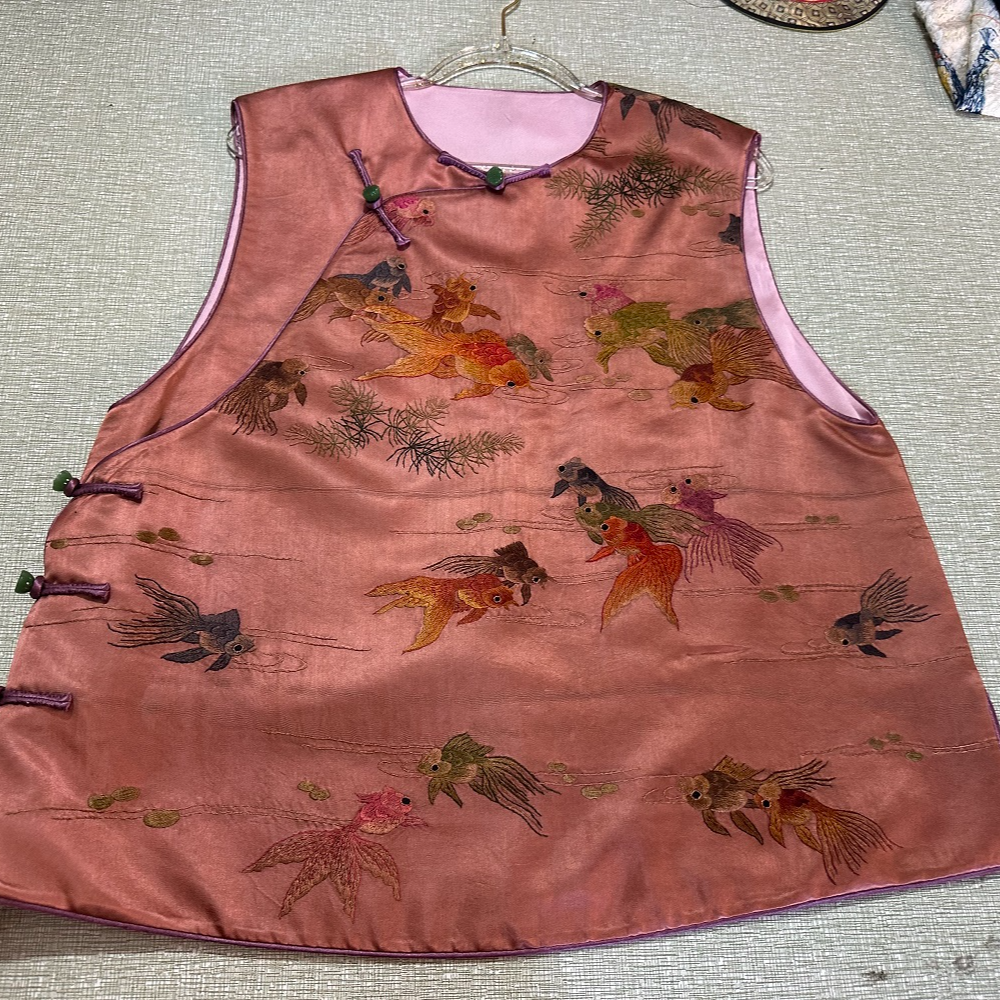 手工刺绣马甲服饰民族风马甲  直播间对接选款 