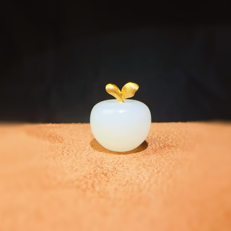 和田玉白玉18k金镶嵌吊坠