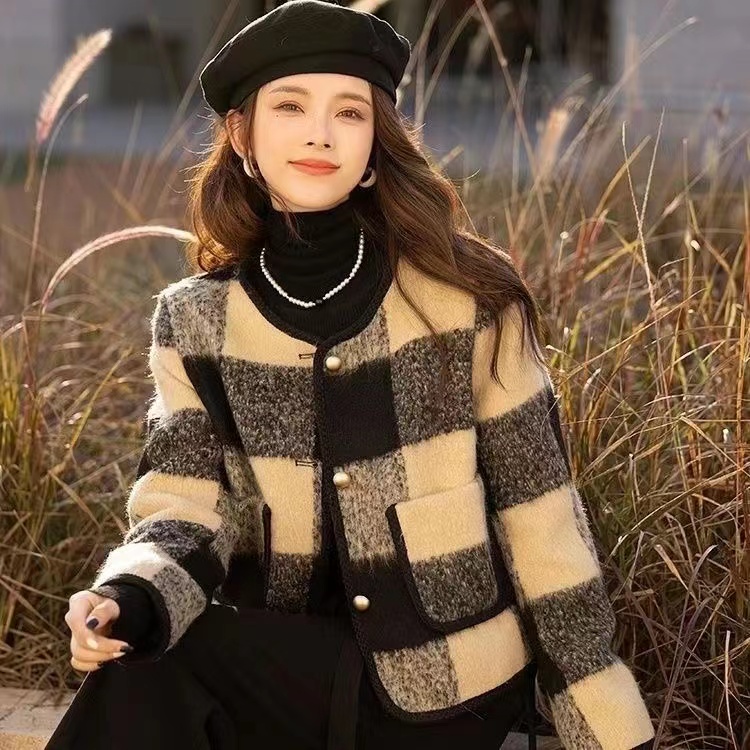 专属S复古格子毛呢格纹小香风外套短款秋冬新款2025高级百搭上衣