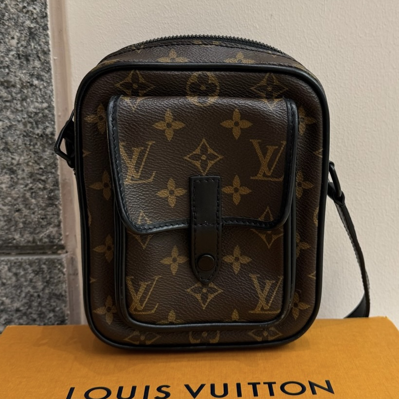 95新 LouisVuitton/路易威登 8242443/KIKIFIFI/竖版相机包