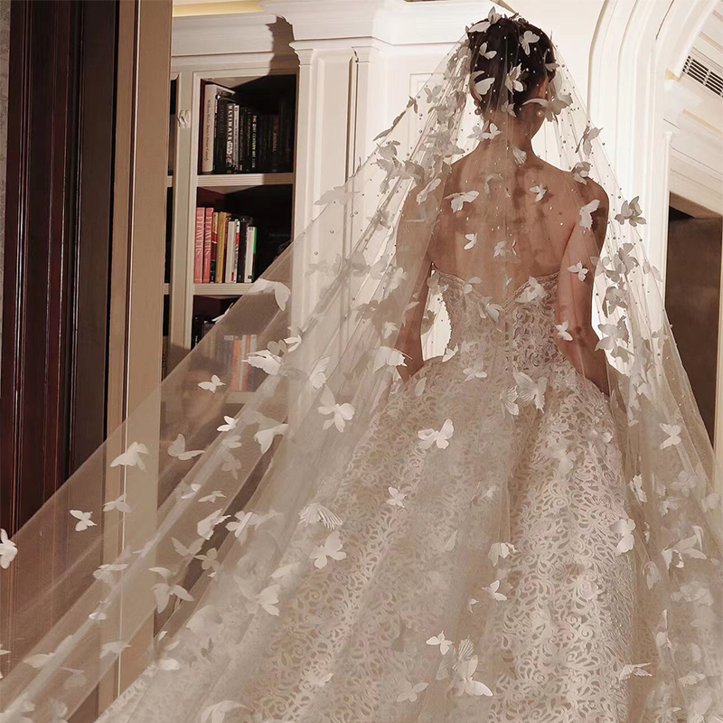 新款新娘主婚纱白色立体蝴蝶头纱超仙长款单层拖尾鱼尾婚纱