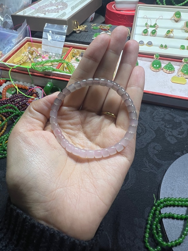 和田玉手串渐变紫色