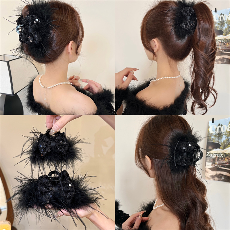 熹金 秋冬新款羽毛抓夹女高级感后脑勺盘发发夹毛绒鲨鱼夹女头饰