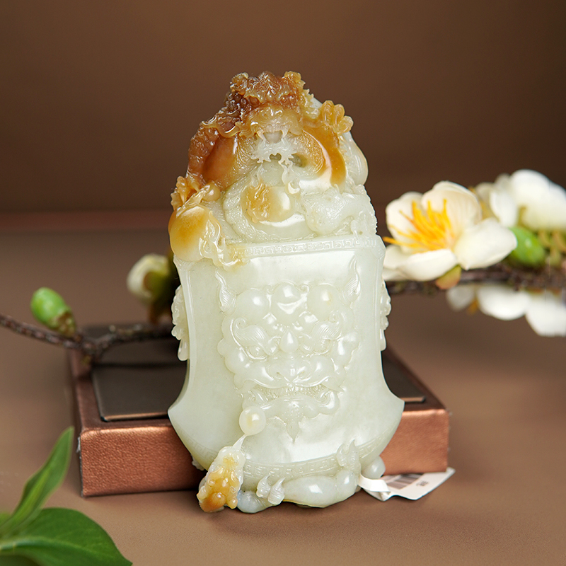 和田玉且末料带糖 龙把件 龙行天下 龙行大运00344