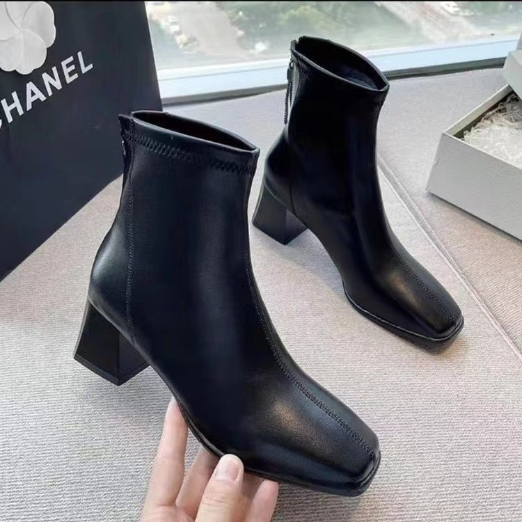 秋冬季粗跟小短靴子女2023新款方头黑色脚踝及裸靴中高跟