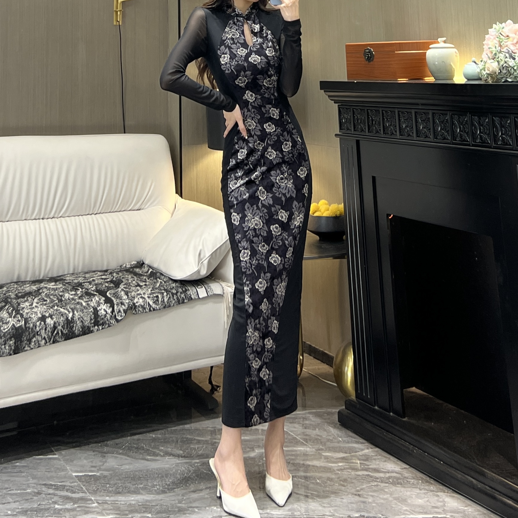 气质女人味轻奢立领长袖夜色蔷薇显瘦性感包身时尚百搭开衩连衣裙